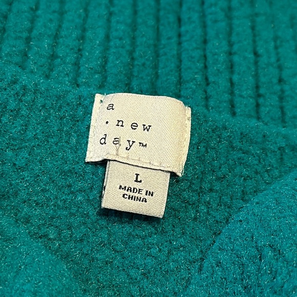 Sweater tank top - Picture 7 of 8